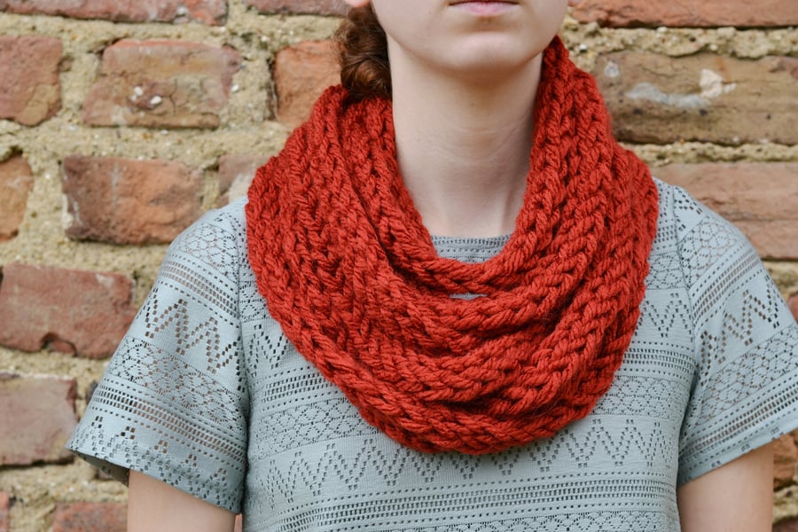  Scarf, Neckwarmer, Cowl  Womens Rust Super Chunky Finger Knitted , 24 Colours