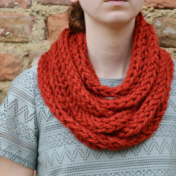  Scarf, Neckwarmer, Cowl  Womens Rust Super Chunky Finger Knitted , 24 Colours