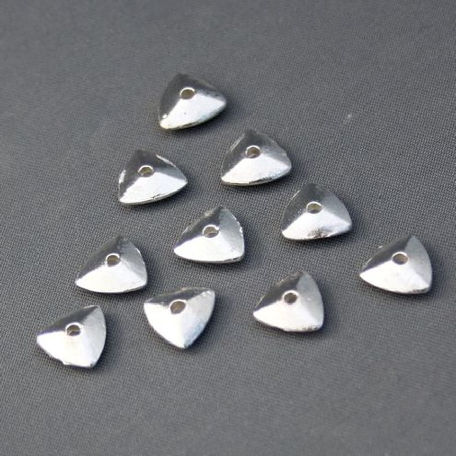 metal triangle beads   - 10 pcs