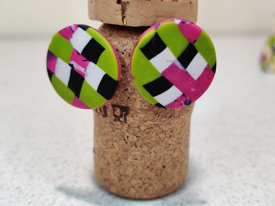 Pink and green contrast stud earrings 