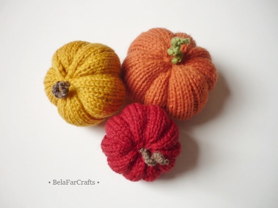 Farmhouse pumpkins (3) - Hand knitted squashes - Fall wedding favours