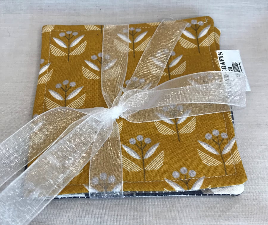Set of 4 fabric reversible coasters, drink coasters, mats.