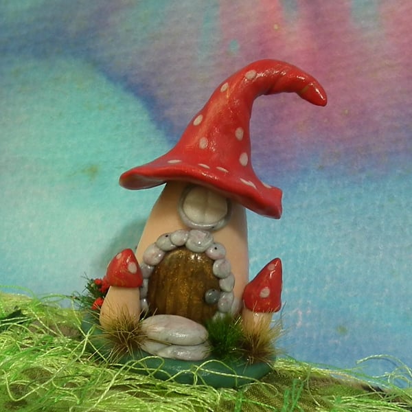 Tiny Wildwood Spryte House OOAK Sculpt by Ann Galvin