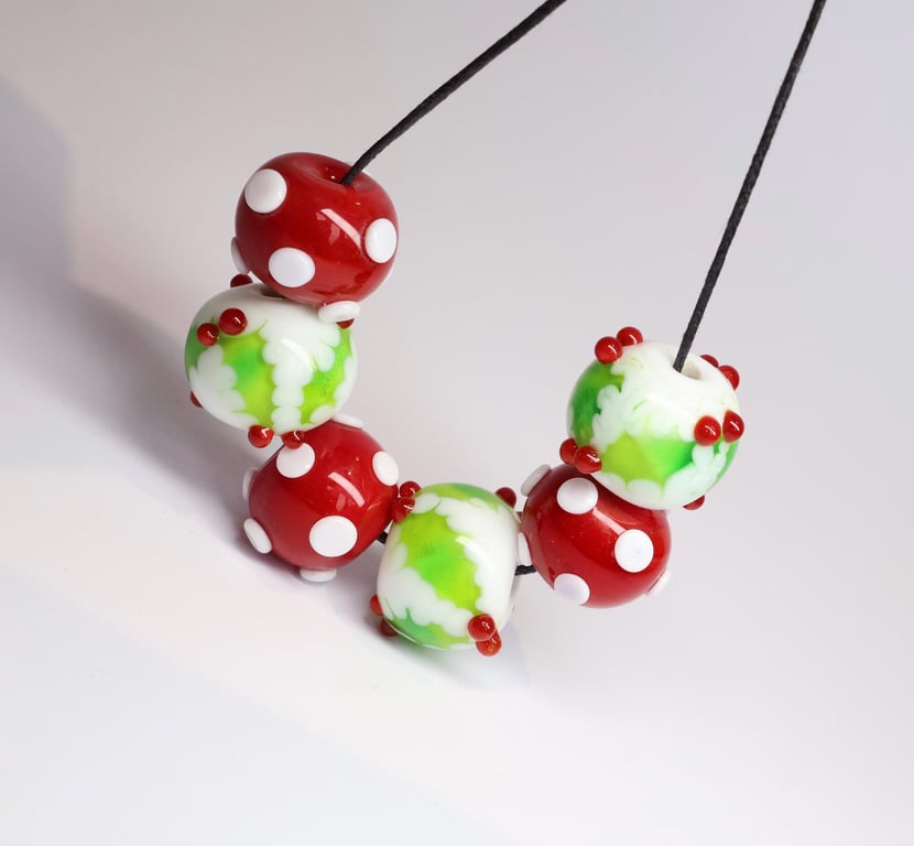 Handmade Christmas lamp work glass beads