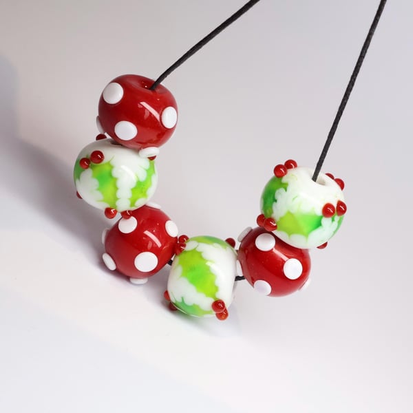 Handmade Christmas lamp work glass beads