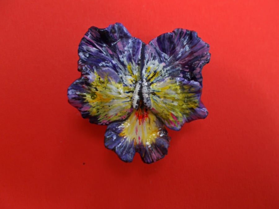 PURPLE PANSY BROOCH Viola Remembrance Clay Lapel Flower Pin HANDMADE HANDPAINTED