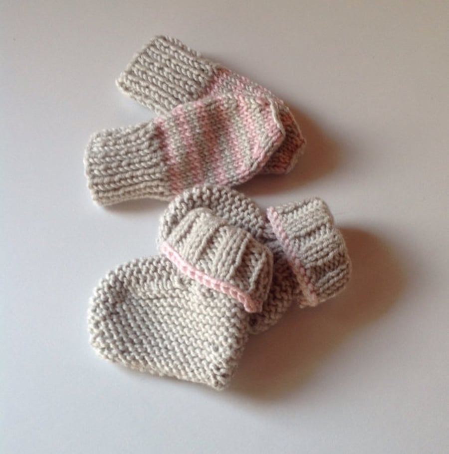 Hand Knitted Newborn Booties and Mitts in Cashmere Merino