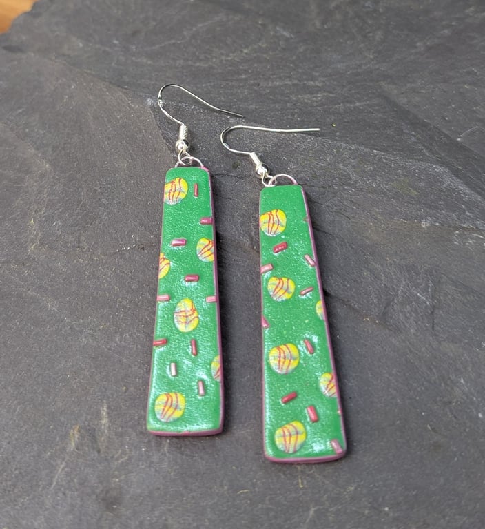 pink dash on green bar dangle earrings 