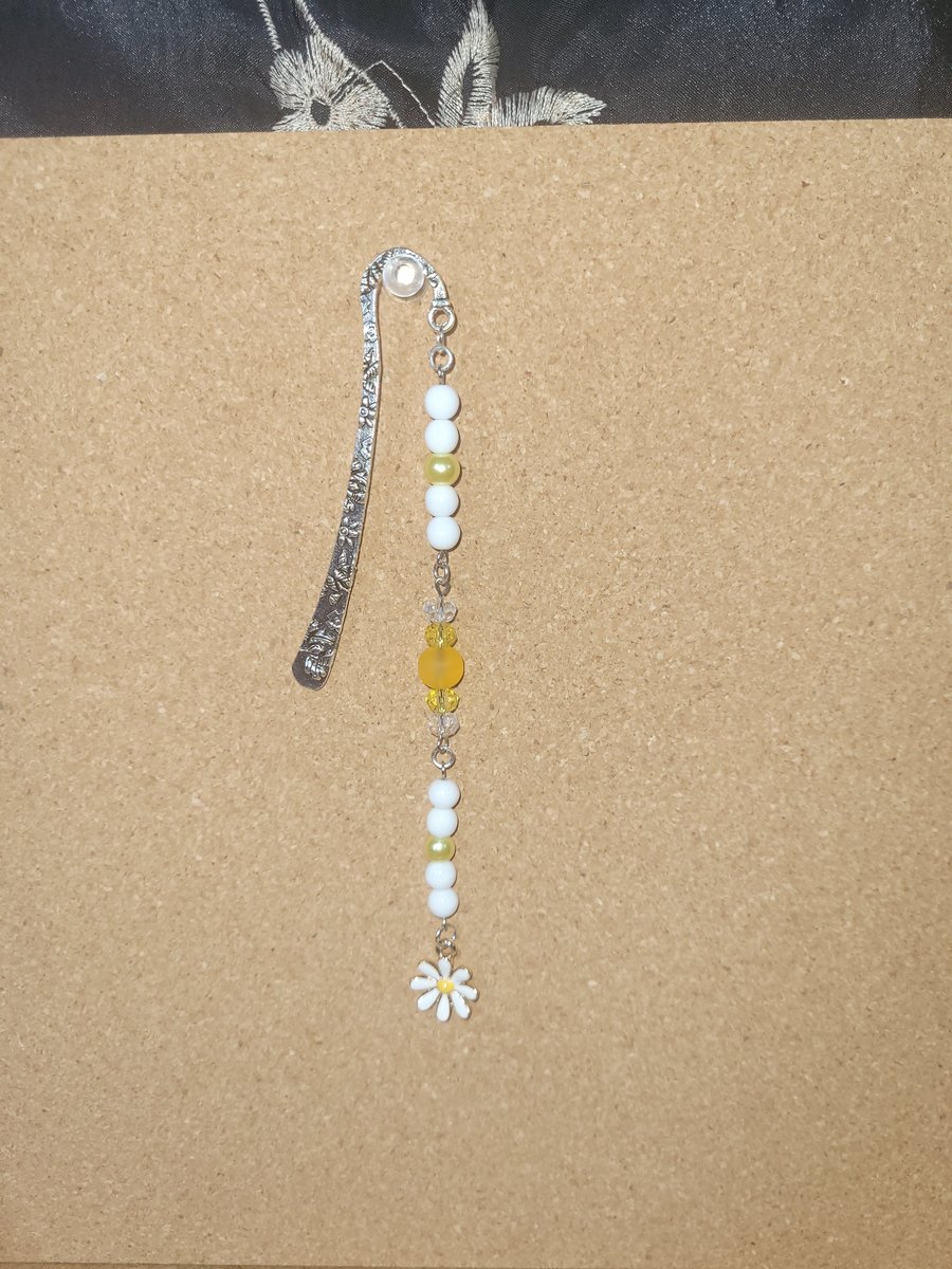 Beaded Metal Bookmark - Daisy