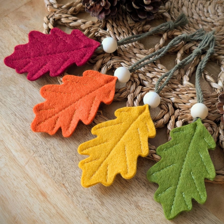 Felt Oak Leaf Hanging Decoration in Autumn Colours - Woodland Christmas Bauble