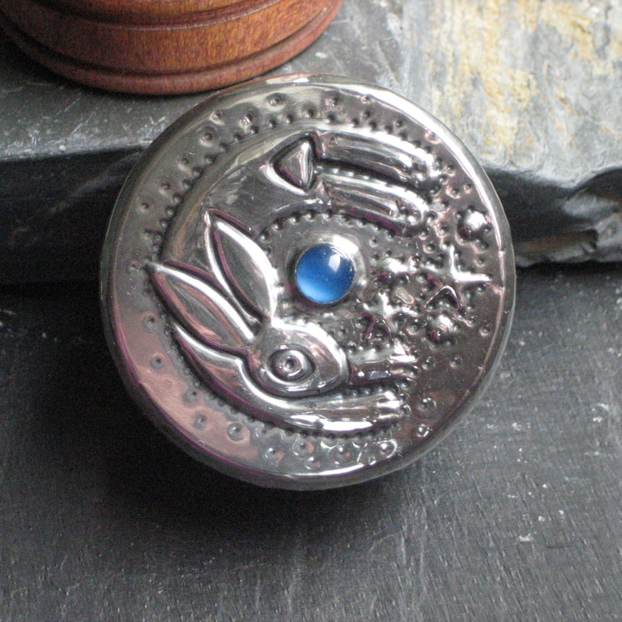 Hare Box in Silver Pewter