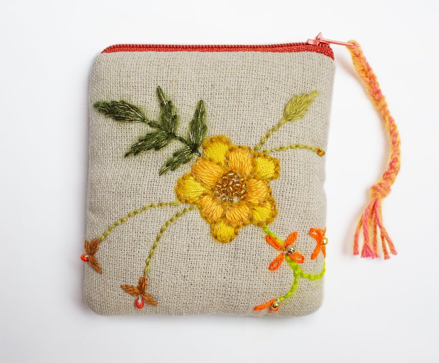 Oatmeal linen coin purse with hand embroidered Suzie design
