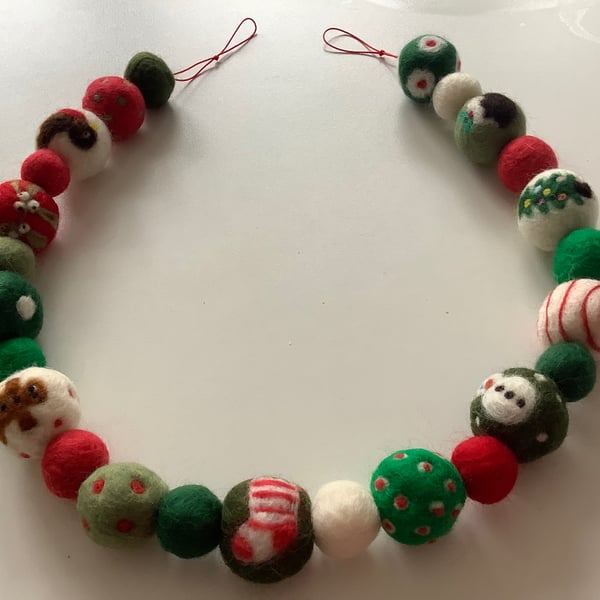 Christmas Handmade Felt-ball Garland