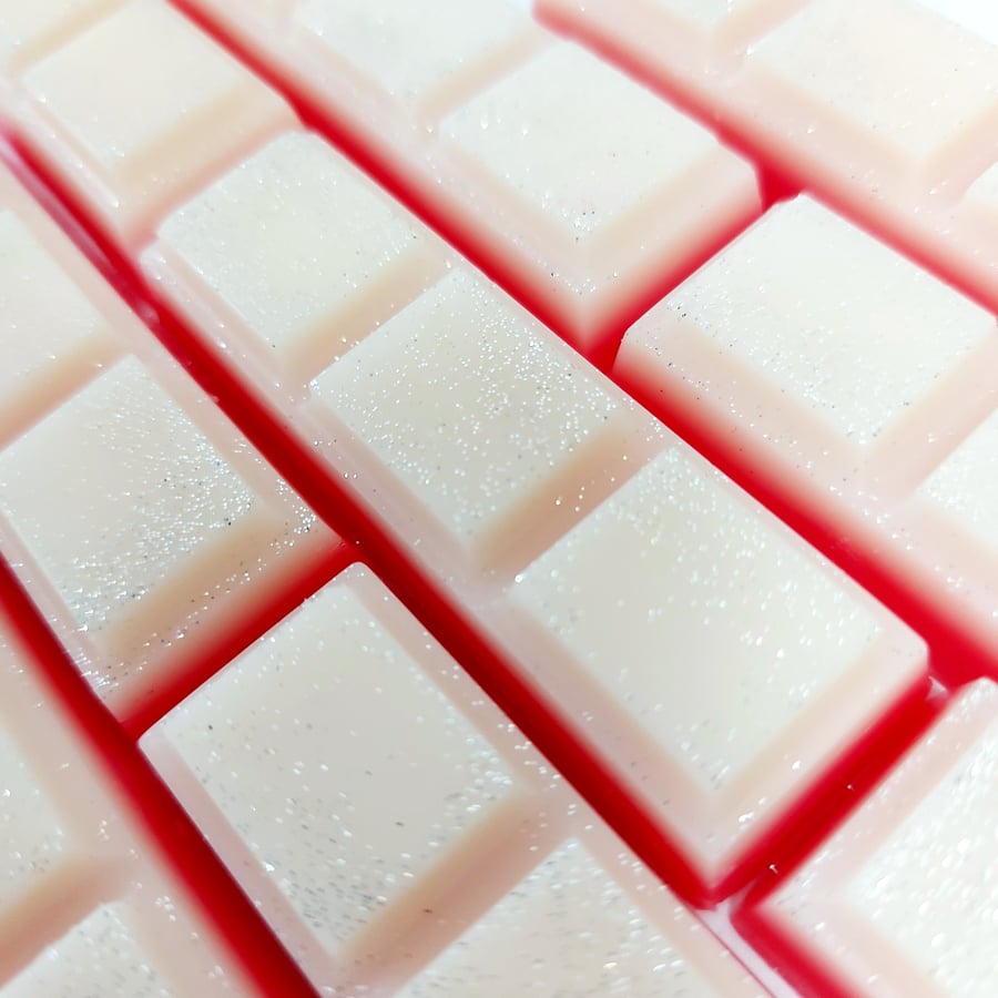 Red Velvet Milkshake Scented 15g Wax Melts, Snap Bars, Soy Wax Strong Scented