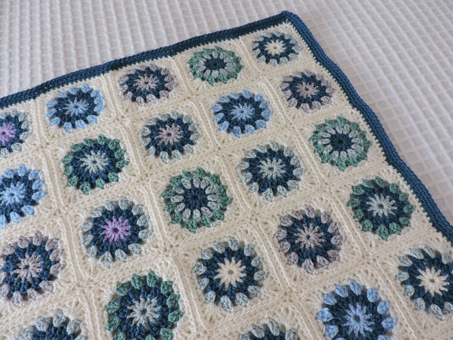 Crochet Rosette Baby Blanket - Blue Green Cream