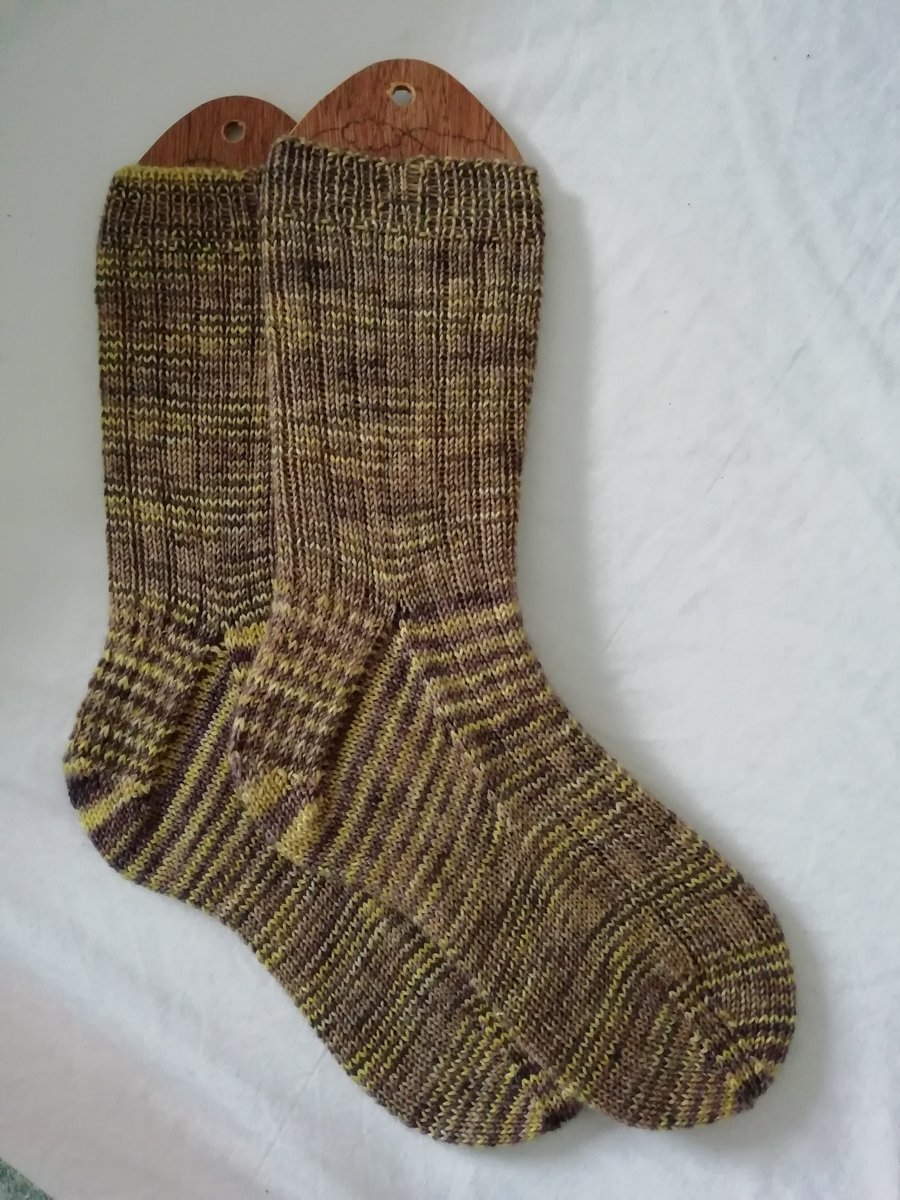 Socks, Hand knitted, MEDIUM, size 5-6 