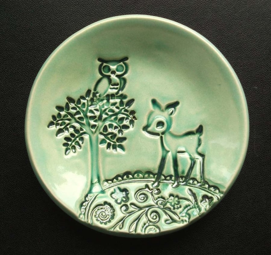 Blue woodland ceramic dish