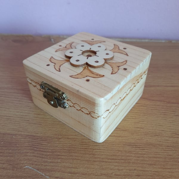 Handmade engraved wooden keepsake box. Flower design jewelry box.