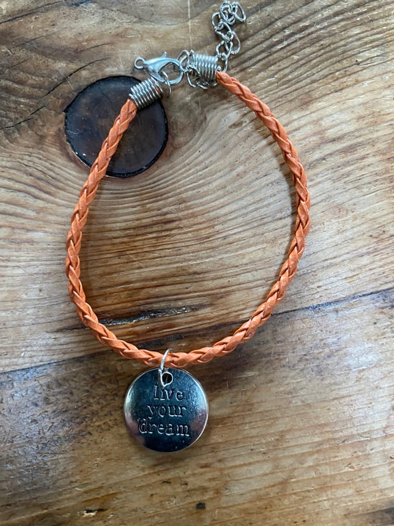 Live Your Dream Charm Bracelet (419)