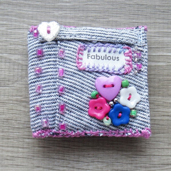 The ’Fabulous’ brooch pin