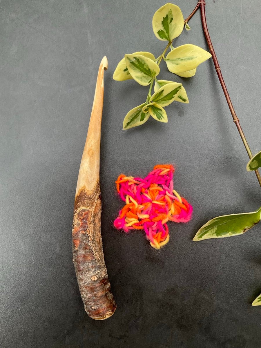 Hand-carved Crochet Hook, 4.5mm