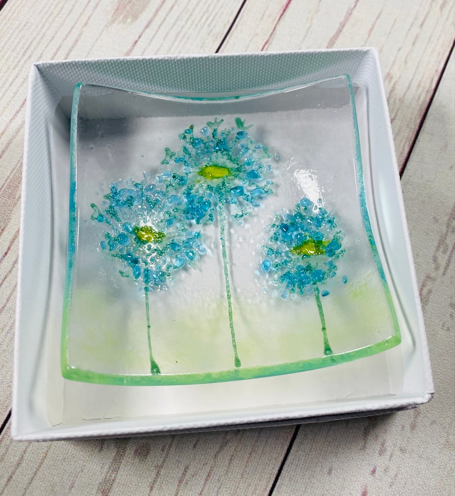 Pretty agapanthus trinket dish - fused glass 