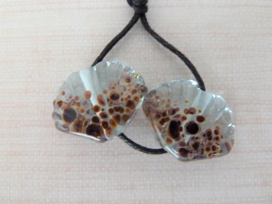 lampwork glass sea shell beads