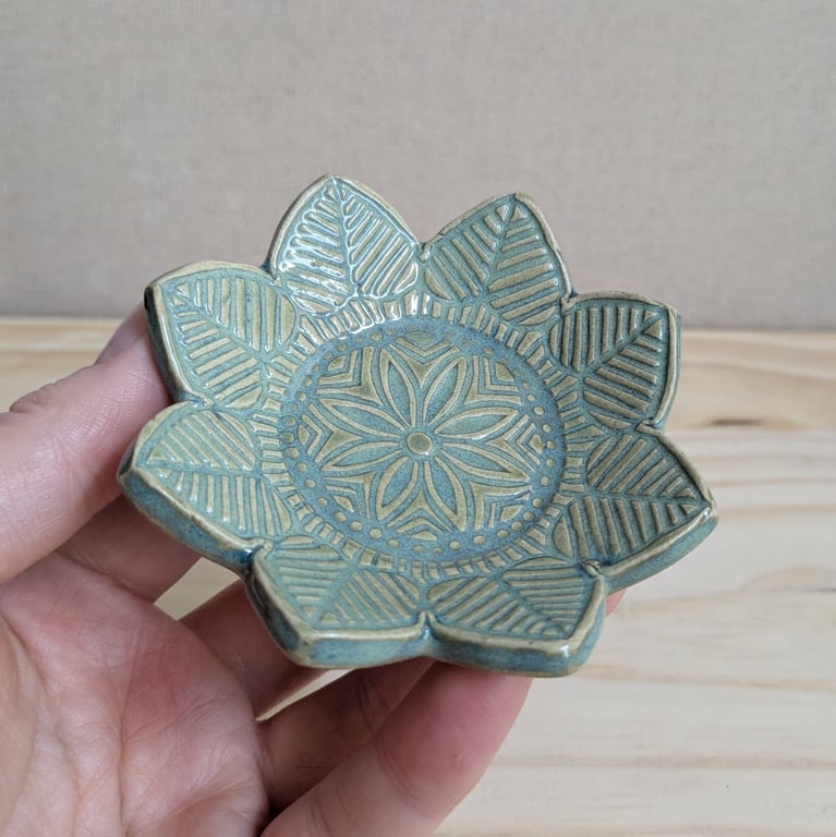 Summer Seconds Small ring dish turquoise flower