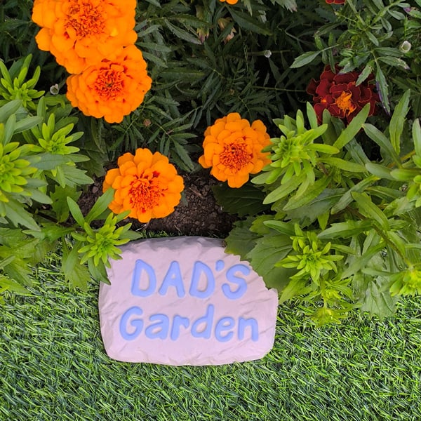 Dad's Garden Cement Plaque, Outdoor Sign Gift for Gardening, Dad Decor stone,