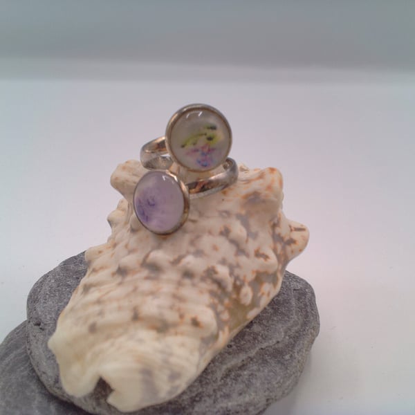 Adjustable Ring with 2 Lilac Flower Cabochons, Floral Ring, Gift for Her, Ring 