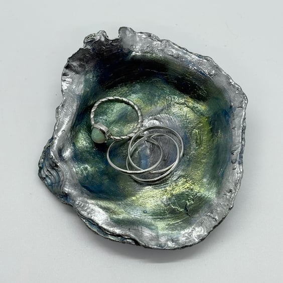 Oyster shell ring holder - mermaid and silver
