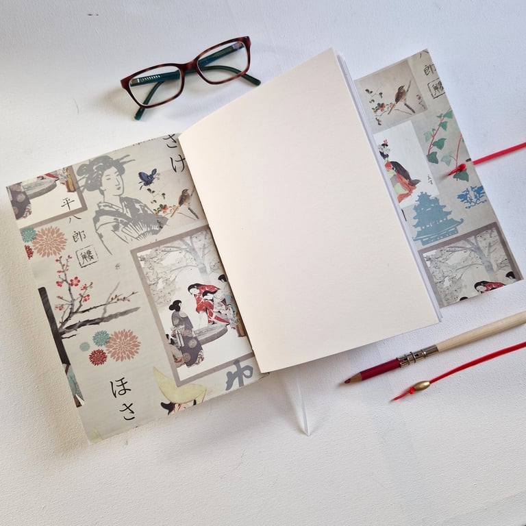 Japanese Geisha Journal or sketchbook, white leather, A5