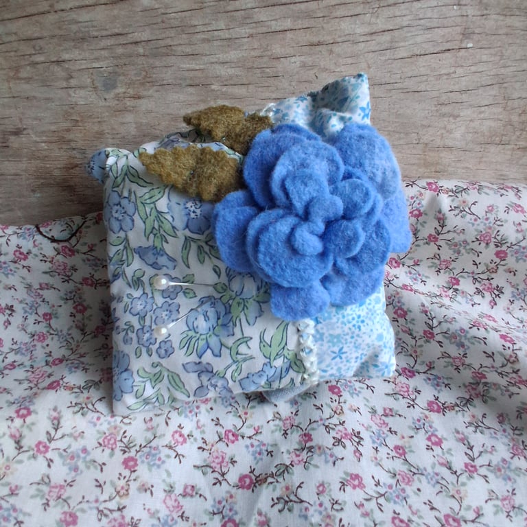patchwork wrist pin cushion no 3