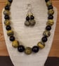 Black and mustard necklace and earrings set - Image 2