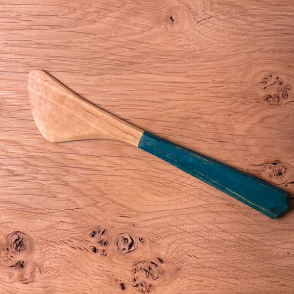 Birch Wood Spreader with ‘Providence Blue’ Handle