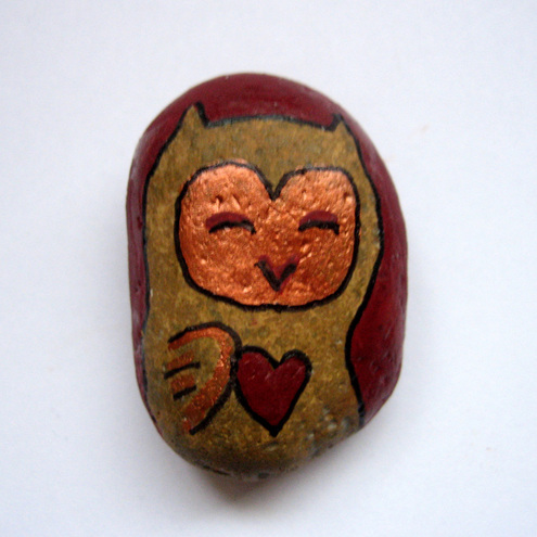 Red owl stone