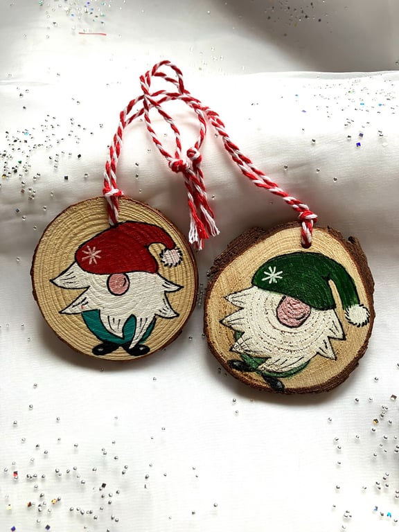 2 cheeky Christmas gnomes on wood circles 