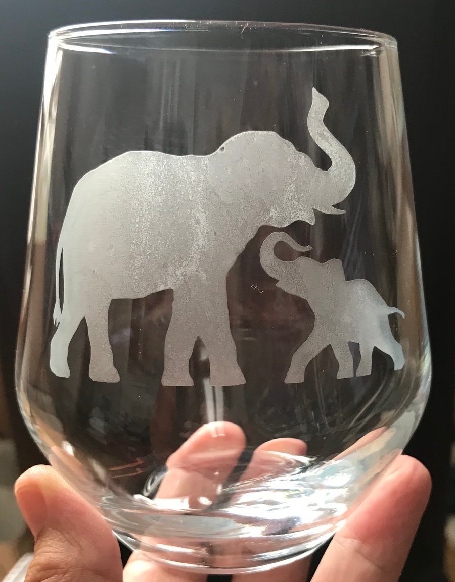 Hand Etched Wine Glass Elephant, Mummy and Me