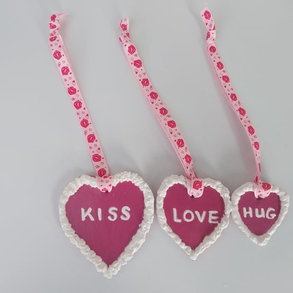 Valentine Hearts 3 Message Hanging Heart Decorations