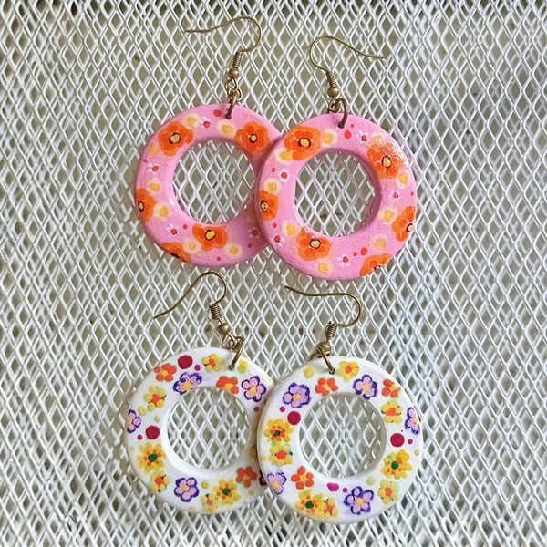 Hand-painted 1960s floral hoop earrings 
