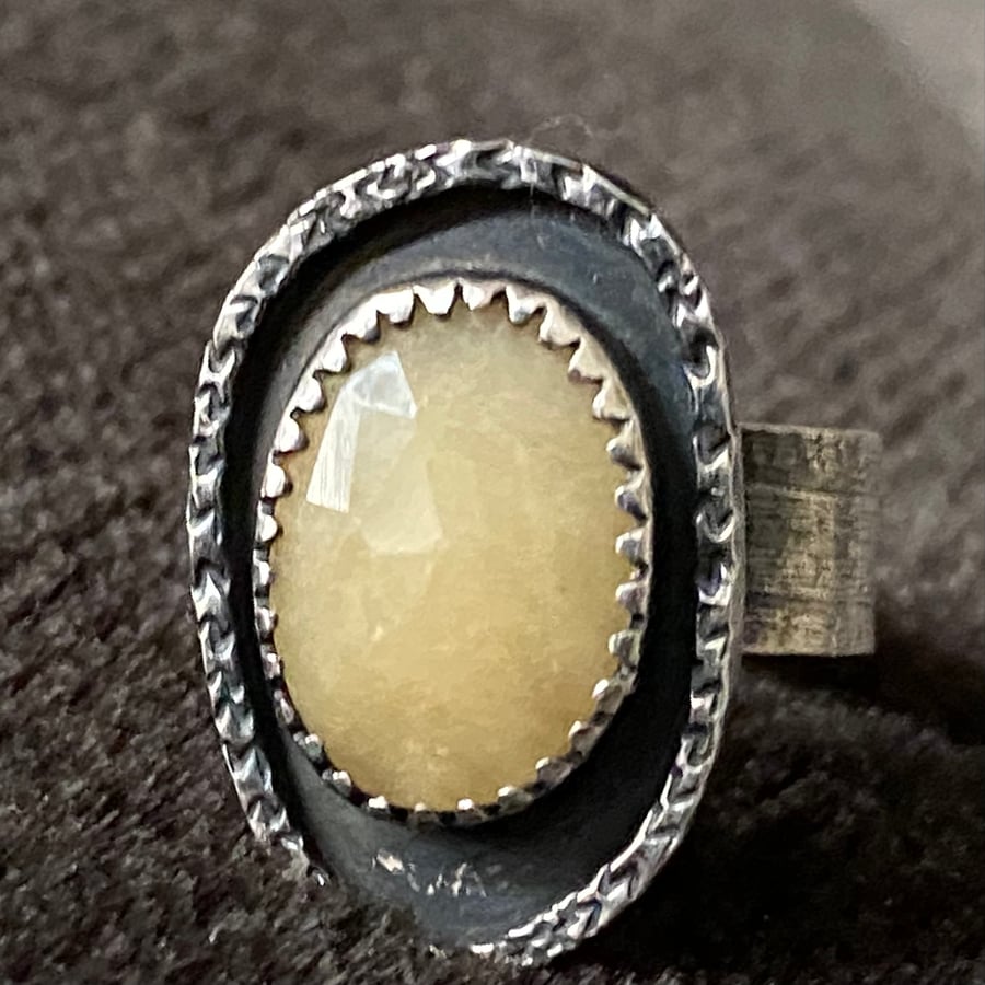 Ring size M US 6 yellow Sapphire