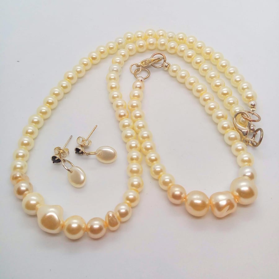 Cream Pearls Necklace, Bracelet and Earrings Set, Pearl Jewellery, Gift for Her