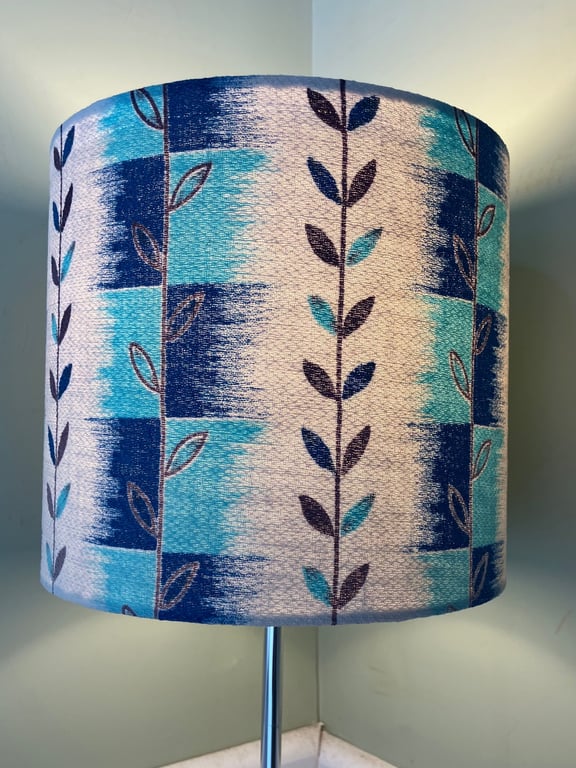 20cm lampshade newly hand-made with vintage fabric