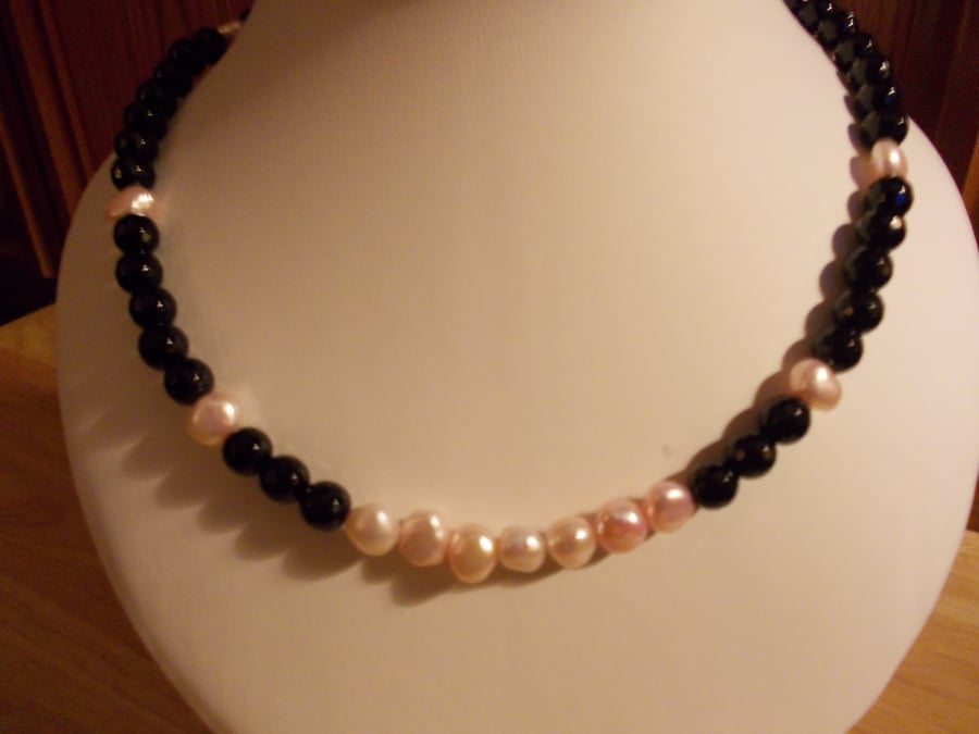 Baroque pearl and agate necklace