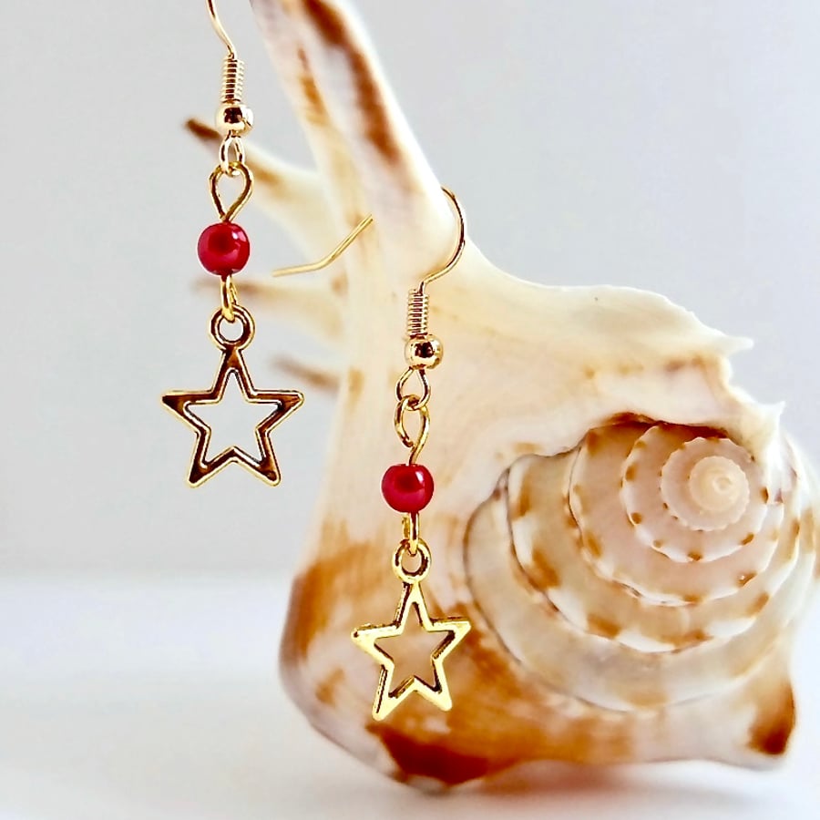Gold Christmas Star Earrings With Red Glass Pearl - Free UK Delivery