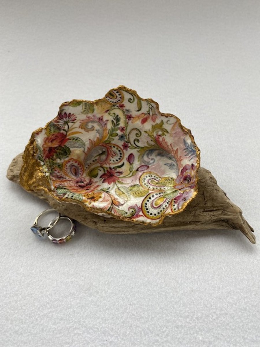 Large hand decorated decoupaged Oyster shell ring dish