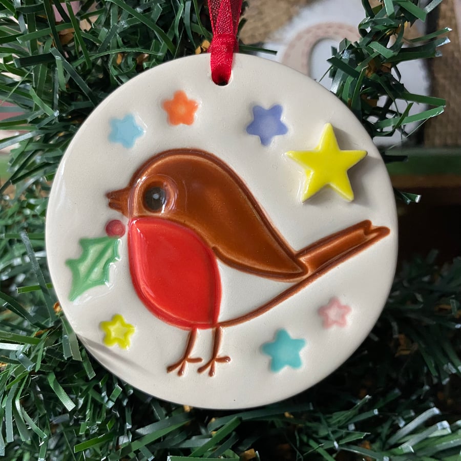 Ceramic Robin decoration with stars