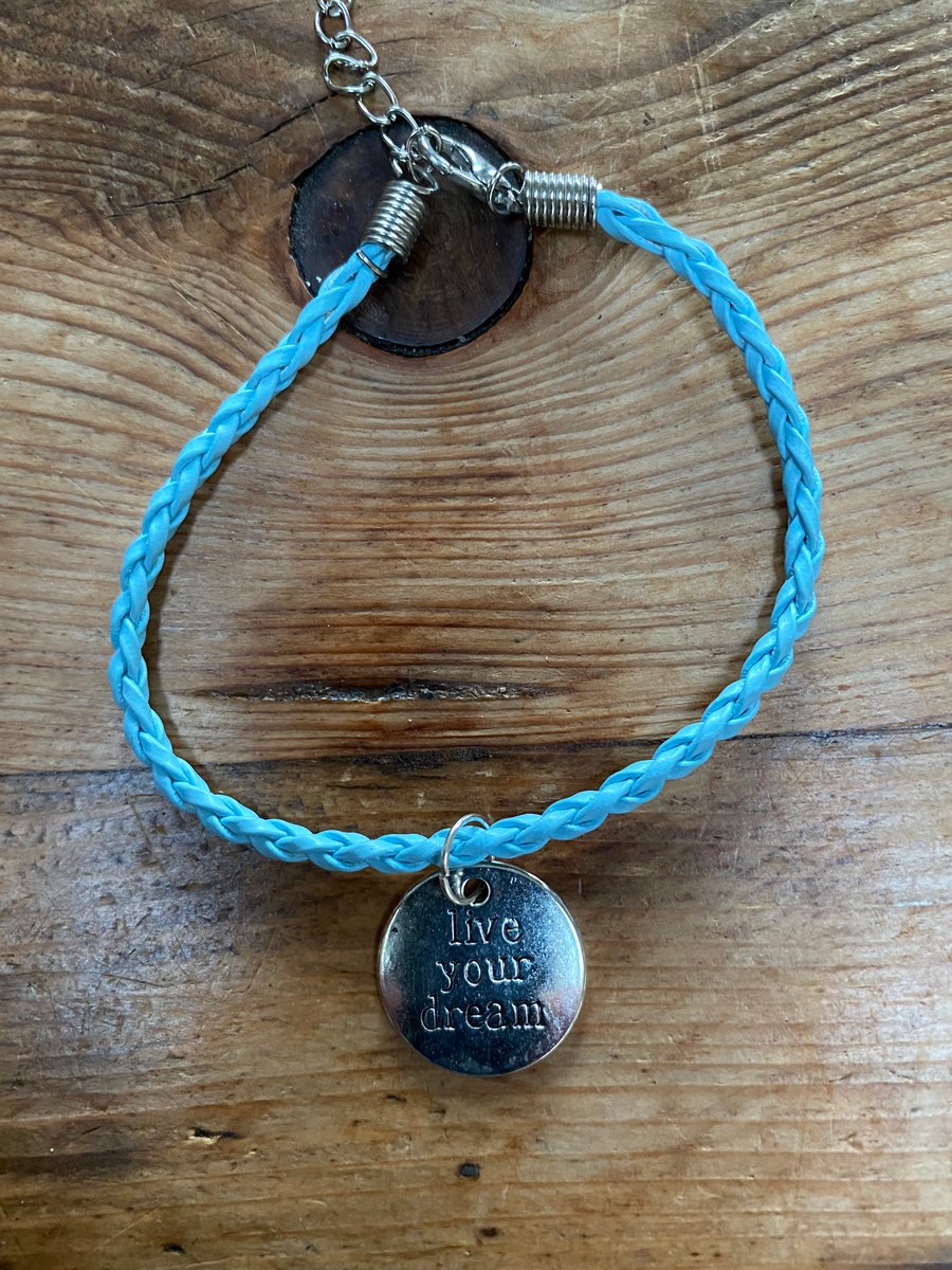 Live Your Dream Charm Bracelet (418)