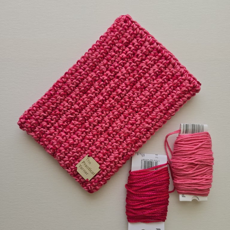 Crocheted Kindle Case - Soft Cotton eReader Sleeve with Metallic Thread 