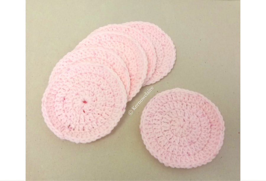 Coasters in pink, round shape, set of six, crochet table mats.
